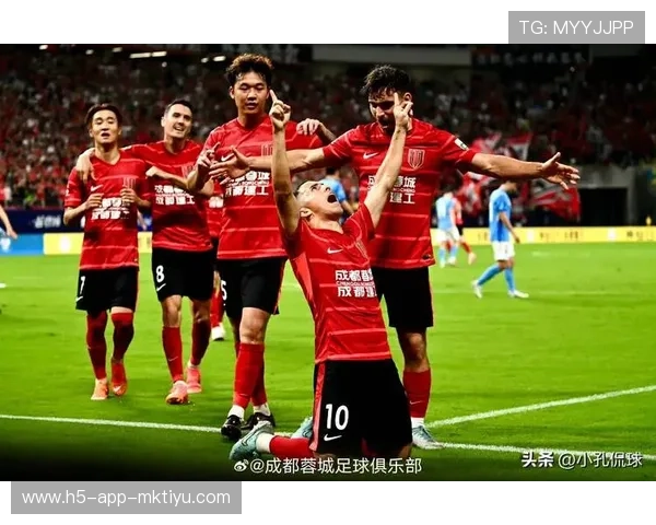 成都蓉城帅惟浩中路突破送出助攻，领航球队向前迈进