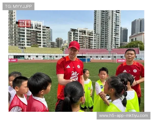 足球联赛在青训扶持中提供财政激励与设备支持帮助基层俱乐部发展 足球联赛在青训扶持中提供财政激励与设备支持帮助基层俱乐部发展
